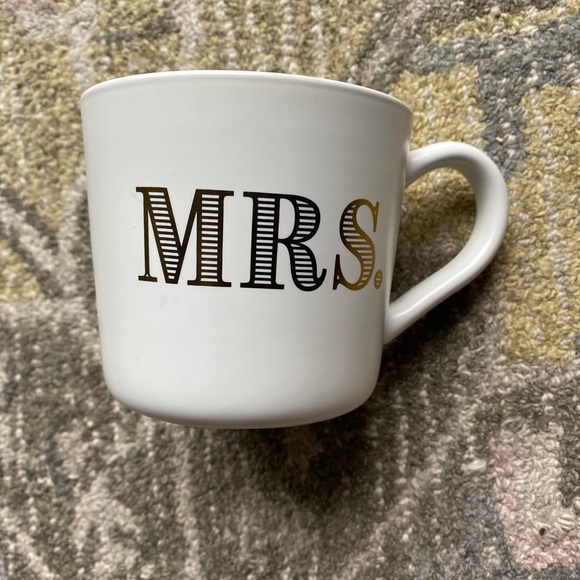 Threshold MRS. White Black and Gold Outlined Ceramic Coffee Cup - Picture 1 of 5